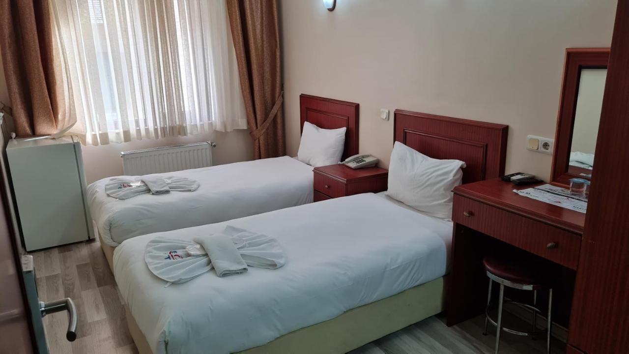 Emos Hotel Истанбул Екстериор снимка