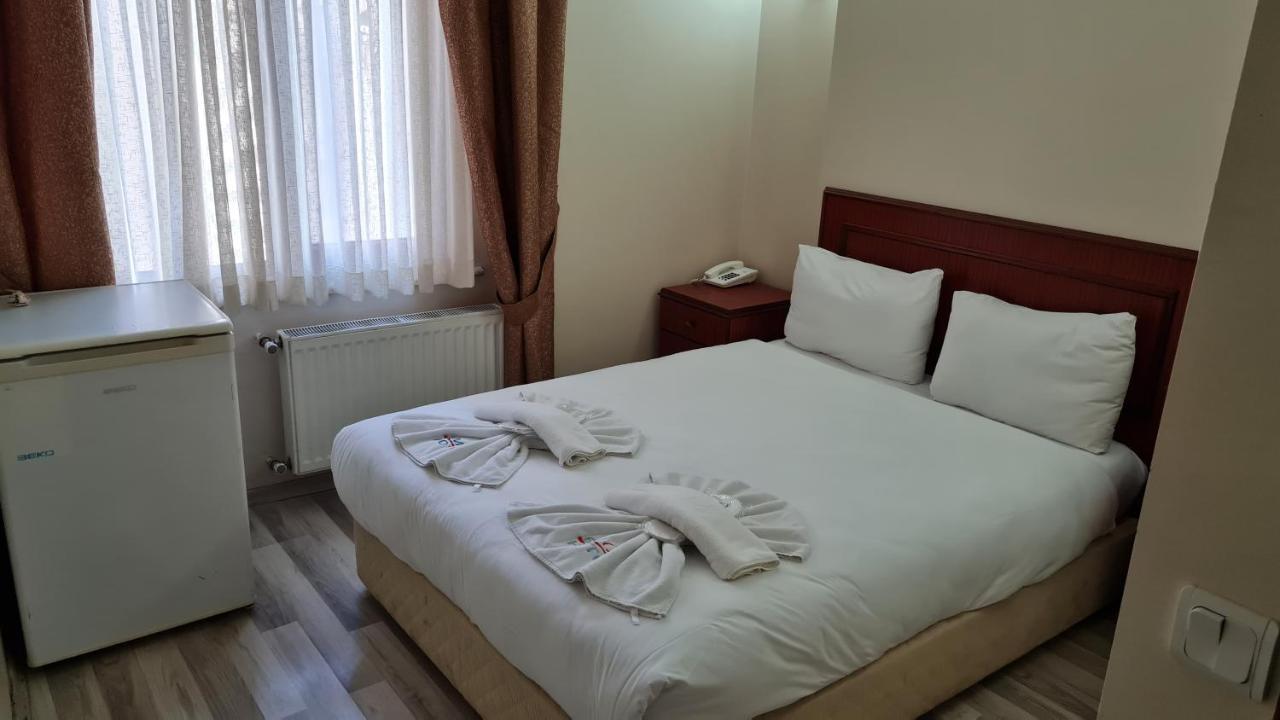 Emos Hotel Истанбул Екстериор снимка