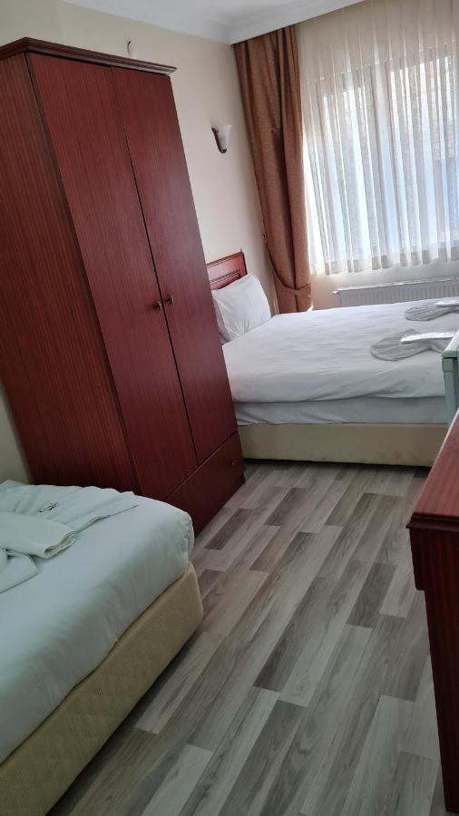 Emos Hotel Истанбул Екстериор снимка