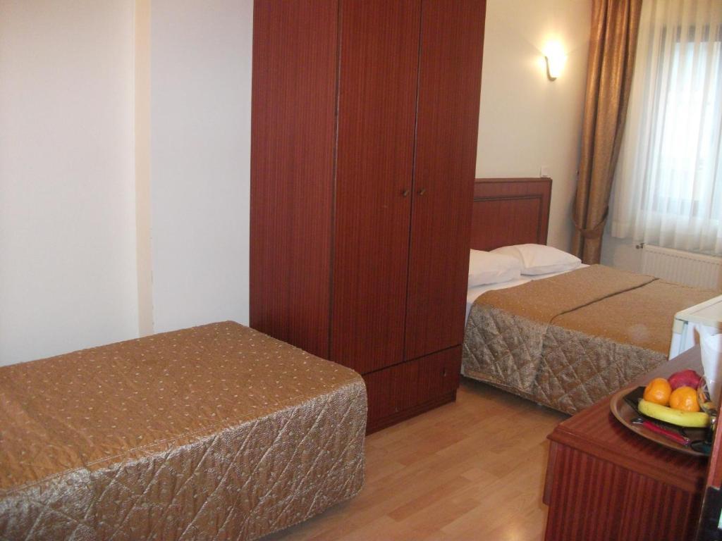 Emos Hotel Истанбул Стая снимка
